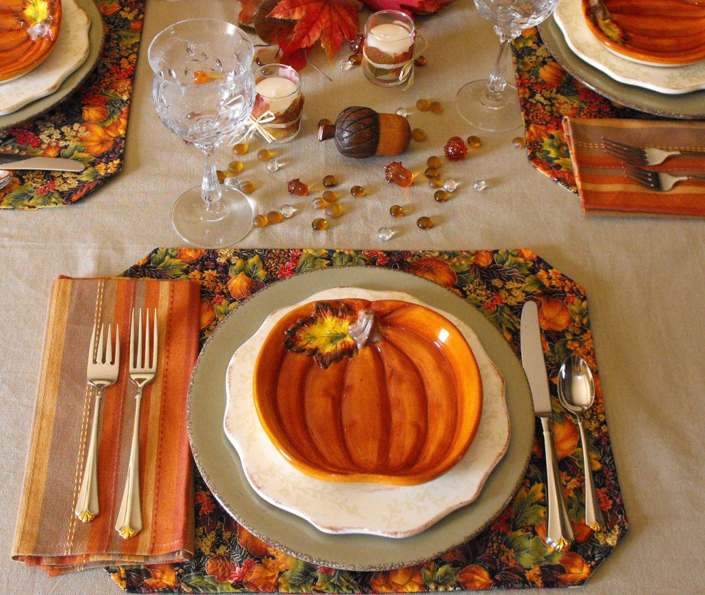Thanksgiving Plates, Placemats and Napkins