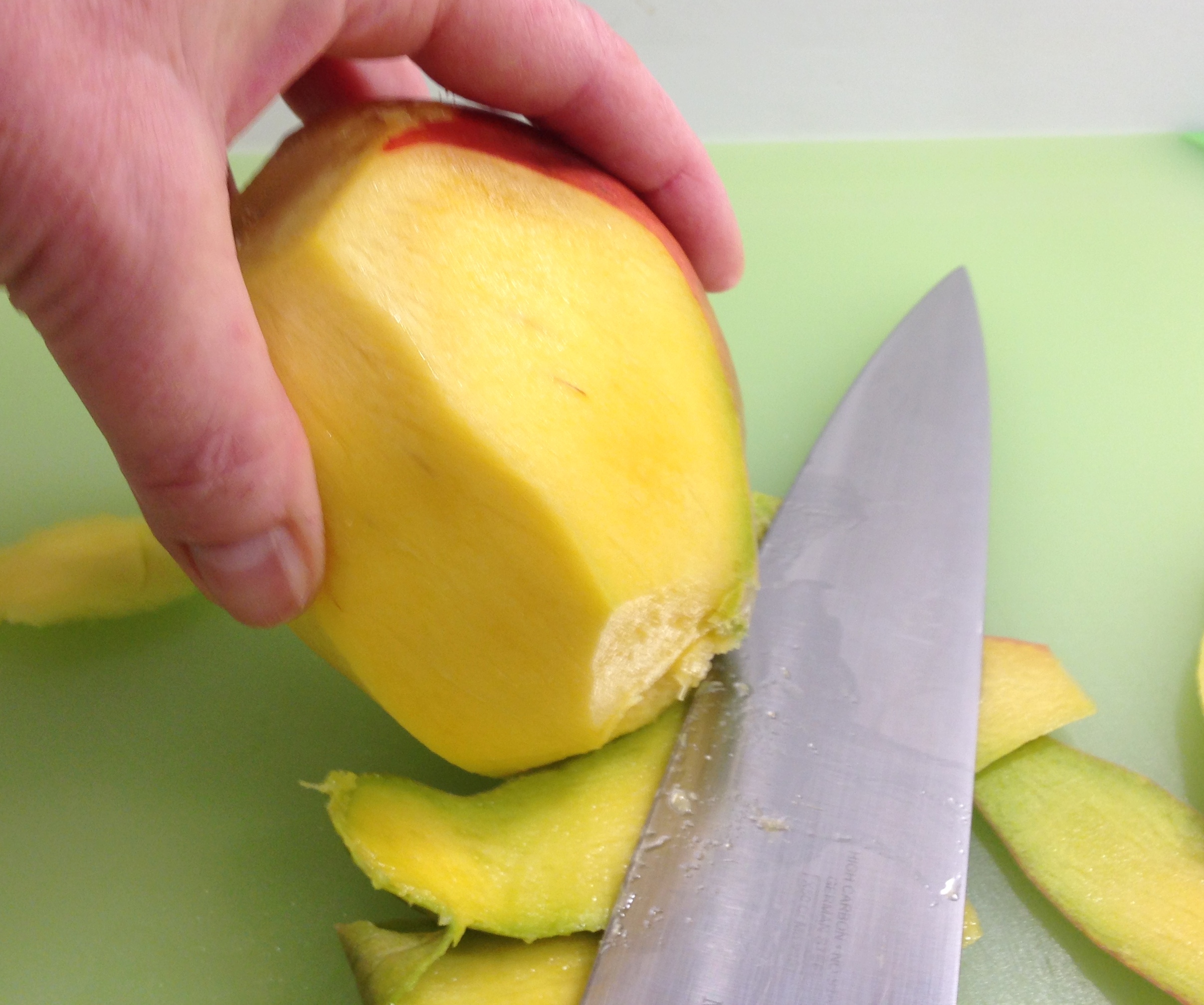 Peel mango