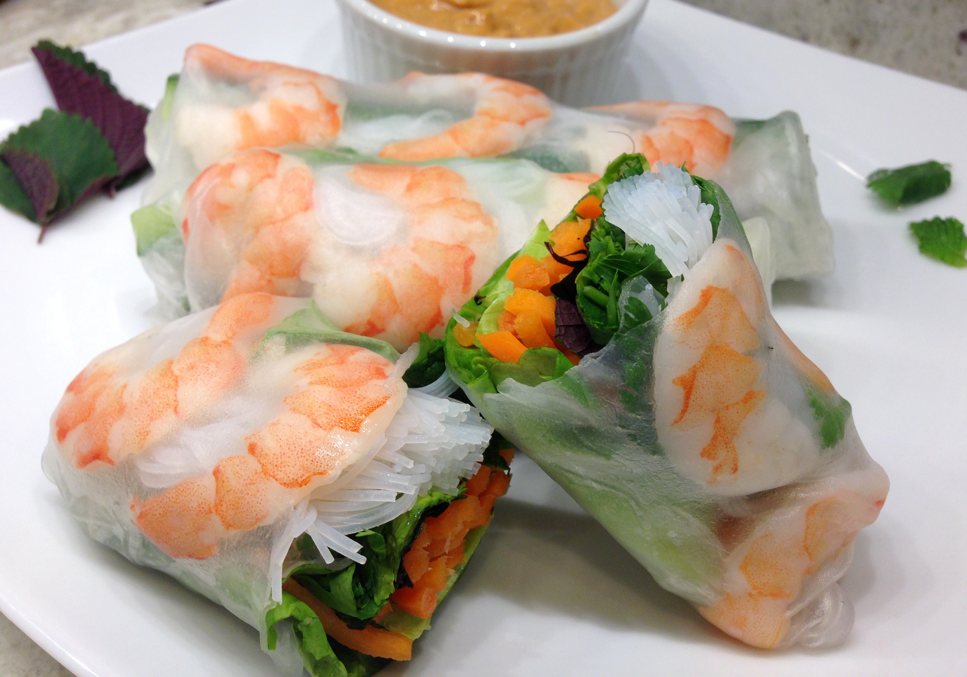 Vietnamese Fresh Rolls with Peanut Dipping Sauce – Life of the Party ...